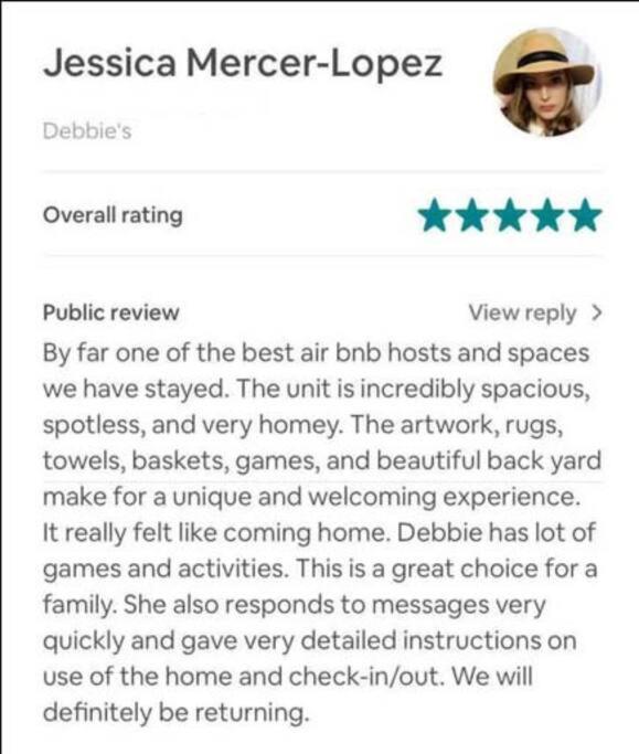 Debbie's 3-bedroom In A Duplex *