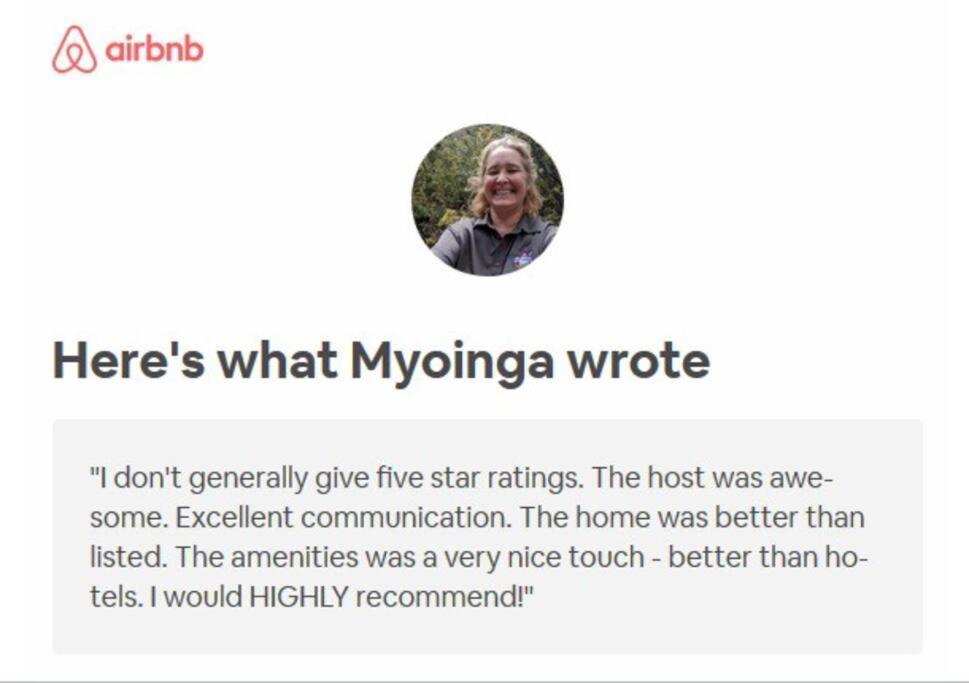Debbie's 3-bedroom In A Duplex Apartment